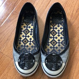 Tory Burch Cute Sneaker Flats!